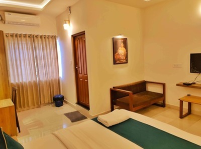 Deluxe Room 2